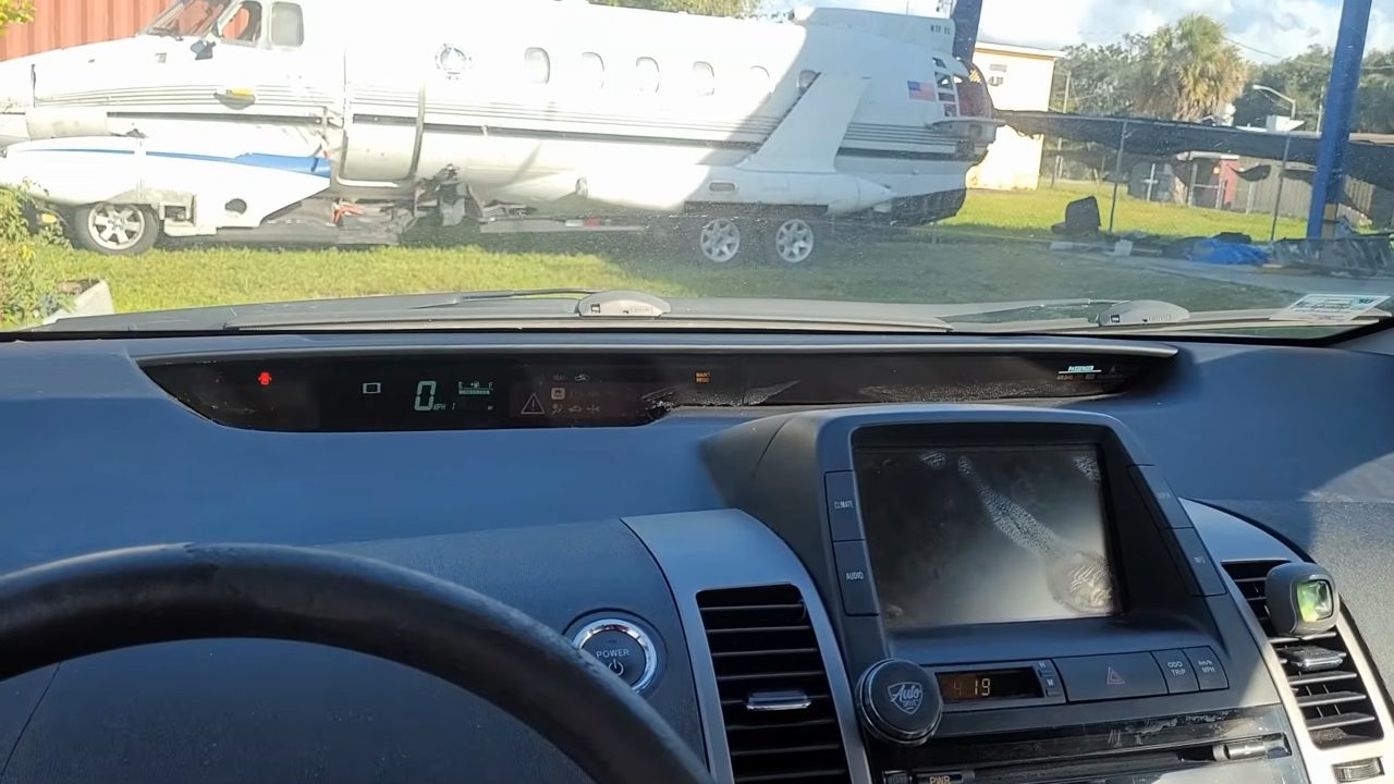 Factory Prius MFD screen